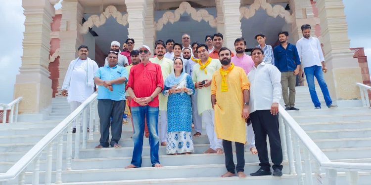 मेहंदीपुर बालाजी मन्दिर व दादा बर्फ़ानी आश्रम में दर्शन का सौभाग्य मिला।